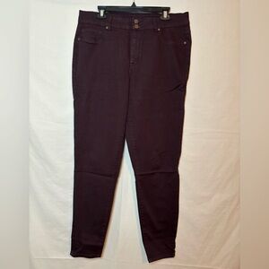 Maurice’s skinny jegging eggplant colored XL Long